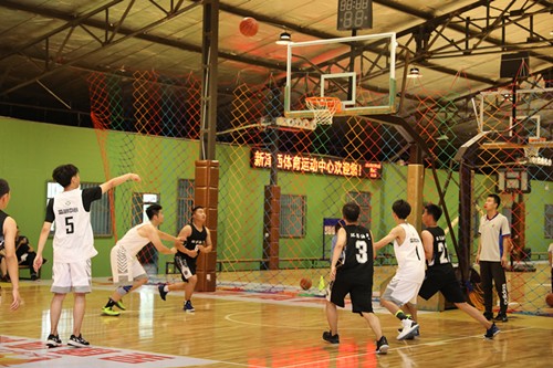 uwin电竞集团2019年职工篮球角逐拉开战幕