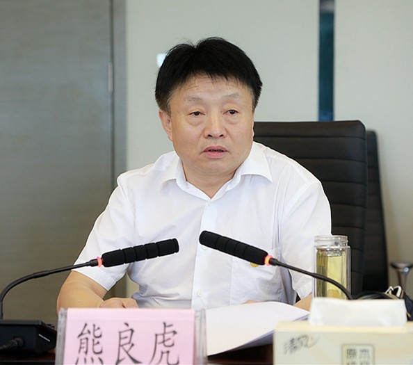 省国资委主题教育调研第三组到uwin电竞集团开展专题调研