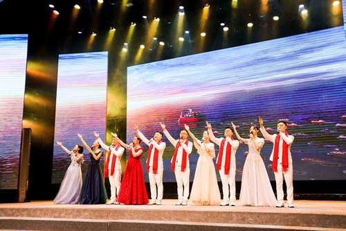 uwin电竞集团庆祝新中国建设70周年职工朗诵角逐乐成举行