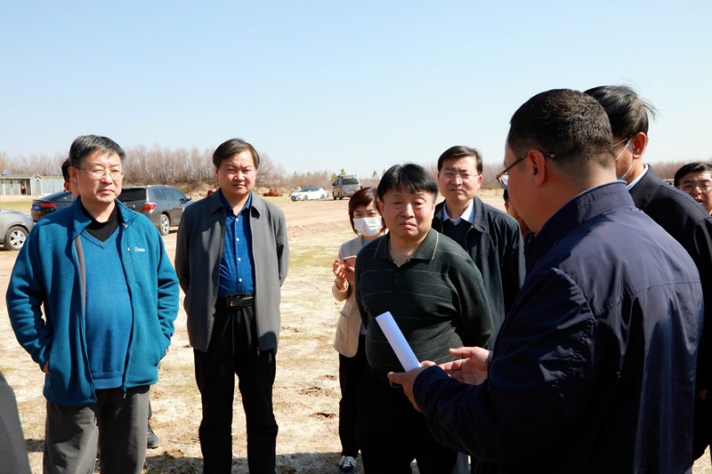 熊良虎出席省人大黄河流域陕西段生态保；；；；ず透咧柿可ぷㄌ獾餮凶富