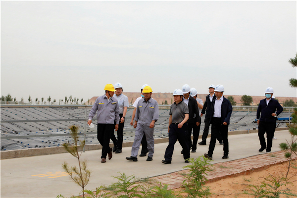 uwin电竞集团复工复产促增添项目观摩聚会与会职员走进大秦国源三秦环保秦邦园区在榆项目