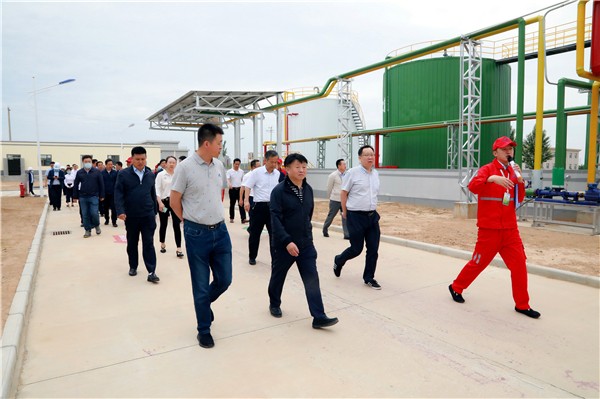 uwin电竞集团复工复产促增添项目观摩聚会与会职员走进绿色能源公司油气公司水情形公司陕北片区项目