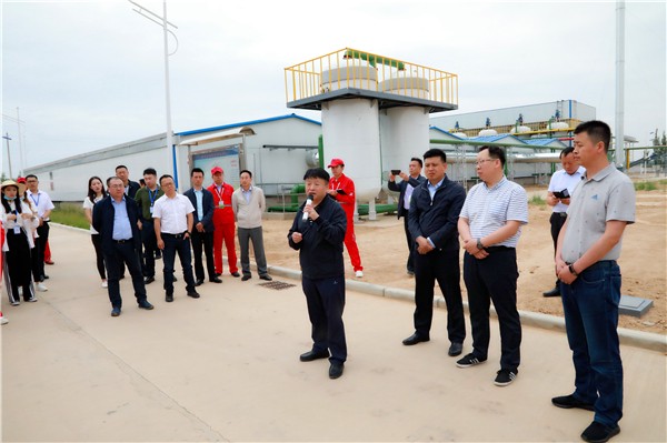 uwin电竞集团复工复产促增添项目观摩聚会与会职员走进绿色能源公司油气公司水情形公司陕北片区项目