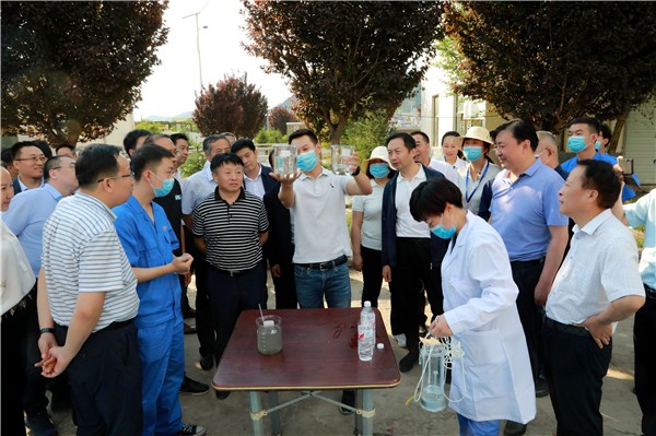 uwin电竞集团复工复产促增添项目观摩聚会与会职员走进绿色能源公司油气公司水情形公司陕北片区项目