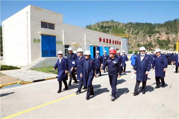 uwin电竞集团复工复产促增添项目观摩聚会与会职员走进环保保隆生态三秦在延在铜项目