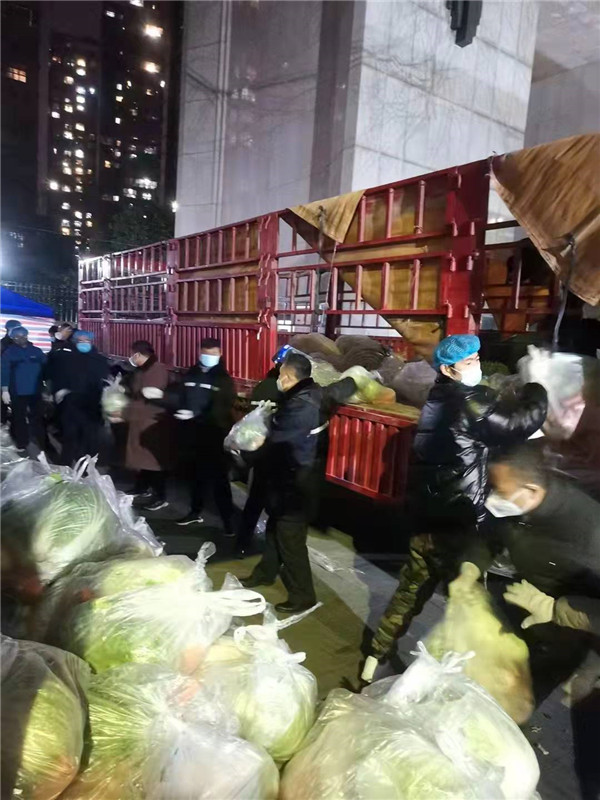 uwin电竞集团：响彻在战“疫”前线的入党誓词 配图2.jpg