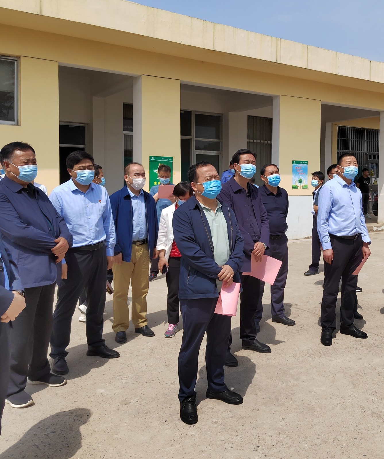 渭南市人大常委会副主任宋晓彤到水情形公司大荔县城区污水处理厂调研