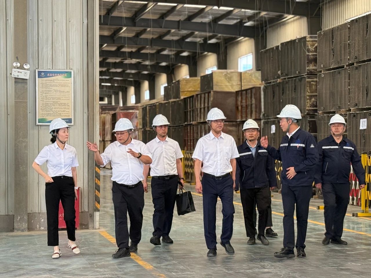 宋世杰到集团陕北片区项目一线督导检查清静环保事情